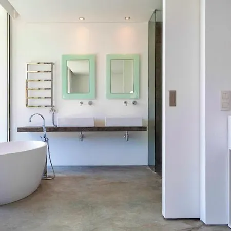 Βίλα Sleeps 8 Pool Air Con Wifi *
